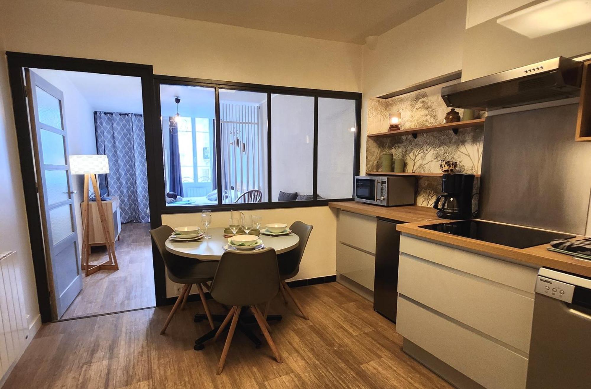 Appartements Epicurieux Hyper Centre Ville, Calme - Sejouraixlesbains อิกซ์เลส์แบ็งส์ ห้อง รูปภาพ