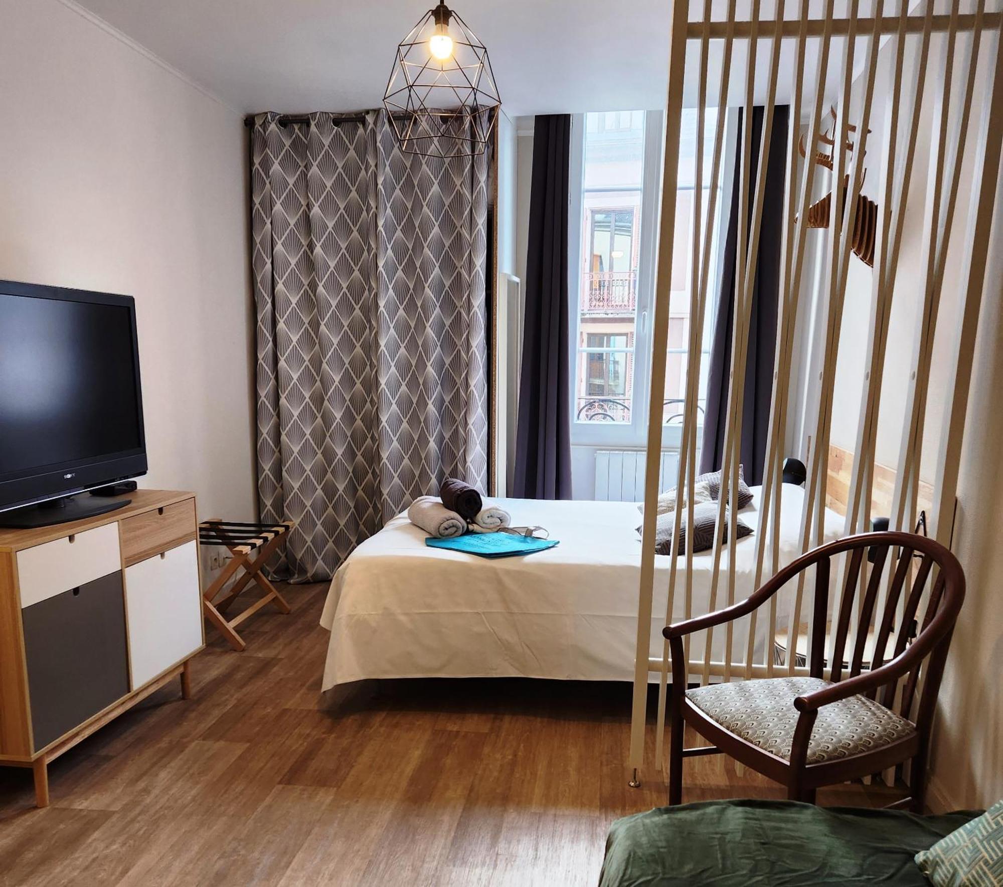 Appartements Epicurieux Hyper Centre Ville, Calme - Sejouraixlesbains อิกซ์เลส์แบ็งส์ ห้อง รูปภาพ