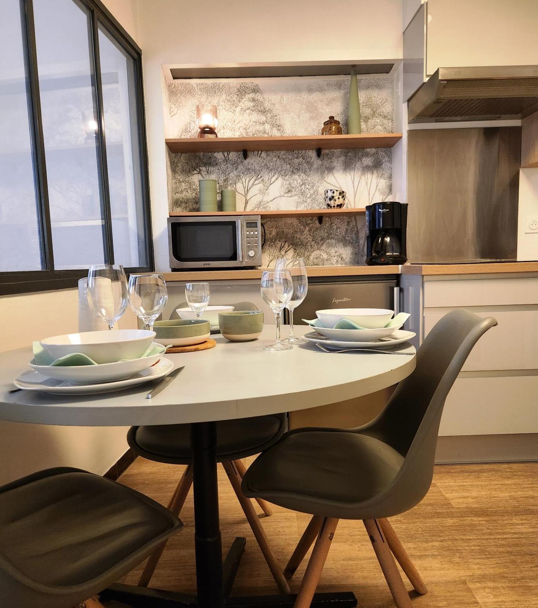 Appartements Epicurieux Hyper Centre Ville, Calme - Sejouraixlesbains อิกซ์เลส์แบ็งส์ ห้อง รูปภาพ