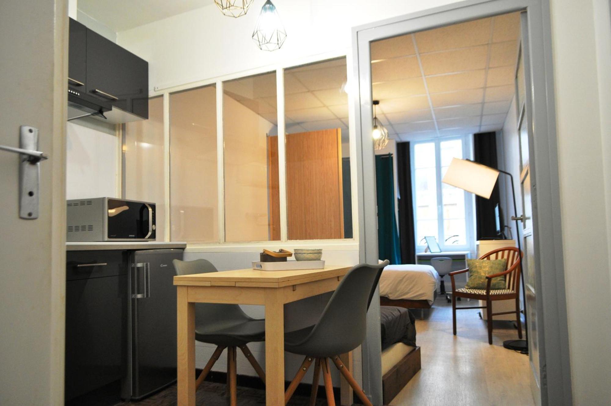 Appartements Epicurieux Hyper Centre Ville, Calme - Sejouraixlesbains อิกซ์เลส์แบ็งส์ ห้อง รูปภาพ